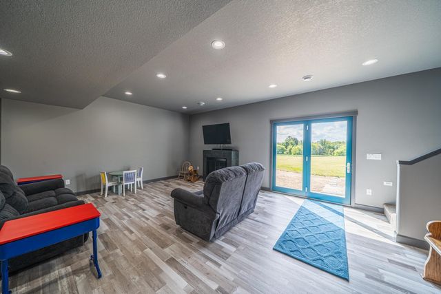 27196 Co Hwy 21, Detroit Lakes, MN 56501