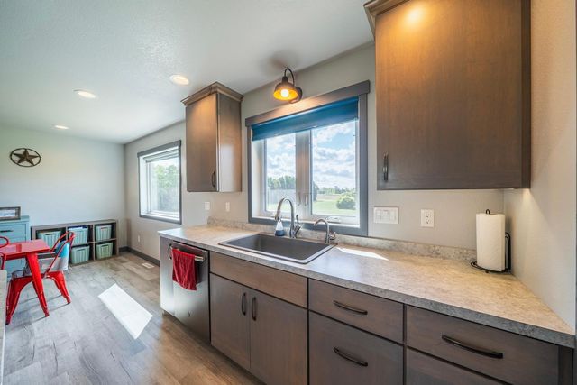 27196 Co Hwy 21, Detroit Lakes, MN 56501