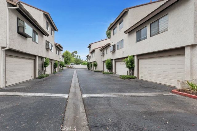 21500 Califa Street 159, Woodland Hills, CA 91367