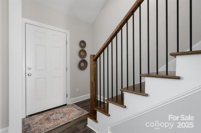 1990 Talbot Lane, Hickory, NC 28602