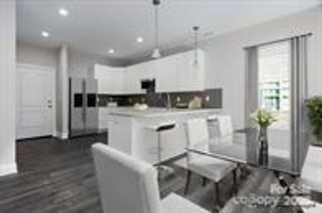 1990 Talbot Lane, Hickory, NC 28602