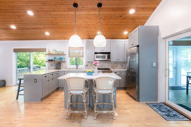 6010 Migiel Lane, Sawyer, MI 49125