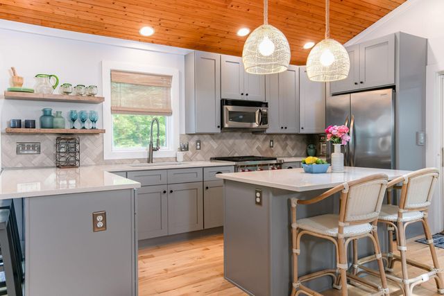 6010 Migiel Lane, Sawyer, MI 49125