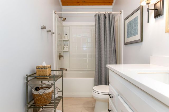 6010 Migiel Lane, Sawyer, MI 49125