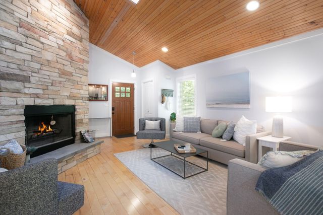 6010 Migiel Lane, Sawyer, MI 49125