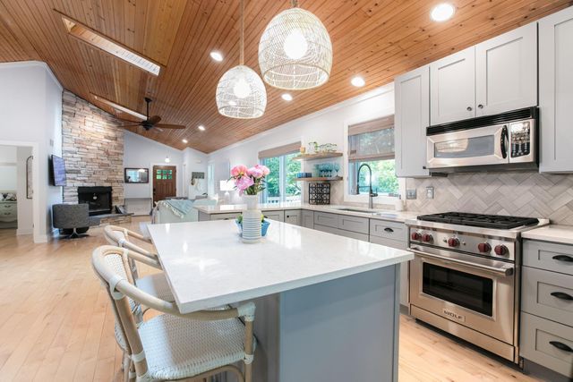 6010 Migiel Lane, Sawyer, MI 49125