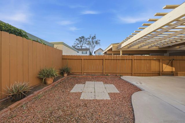 10741 Esmeraldas dr, San Diego, CA 92124