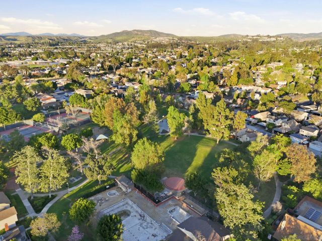 10741 Esmeraldas dr, San Diego, CA 92124