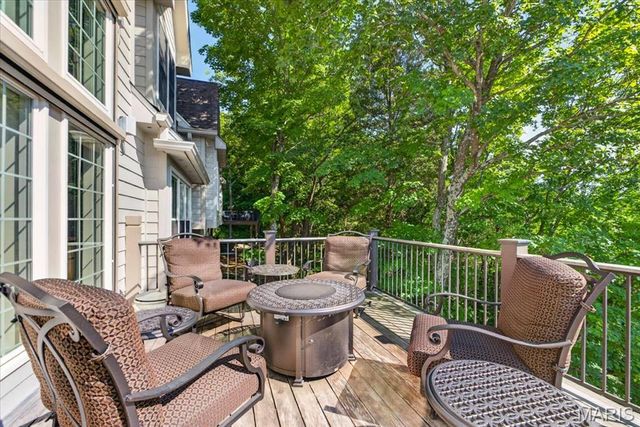 731 Bordeaux Circle, St Albans, MO 63073