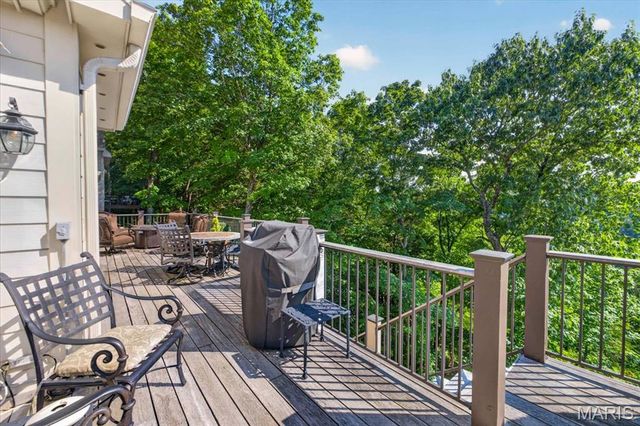 731 Bordeaux Circle, St Albans, MO 63073