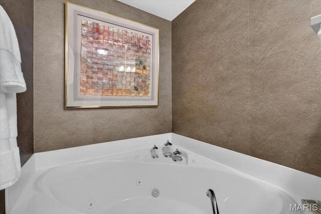 731 Bordeaux Circle, St Albans, MO 63073