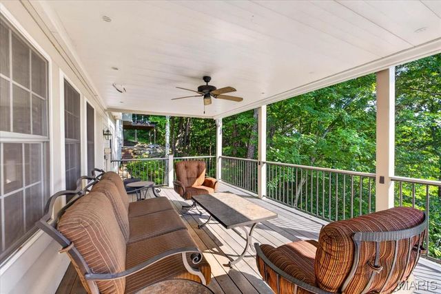 731 Bordeaux Circle, St Albans, MO 63073
