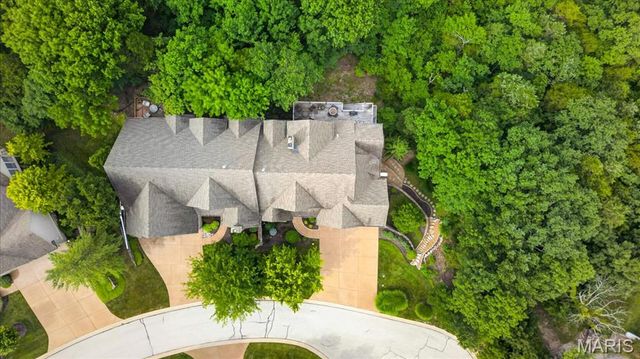 731 Bordeaux Circle, St Albans, MO 63073