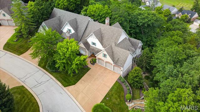 731 Bordeaux Circle, St Albans, MO 63073