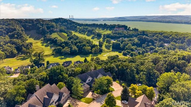 731 Bordeaux Circle, St Albans, MO 63073