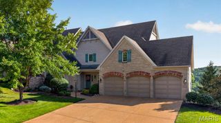 731 Bordeaux Circle, St Albans, MO 63073