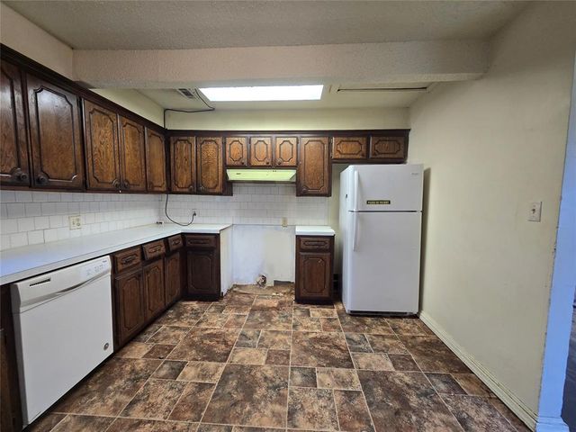 2106 N Aydelotte Avenue, Shawnee, OK 74804