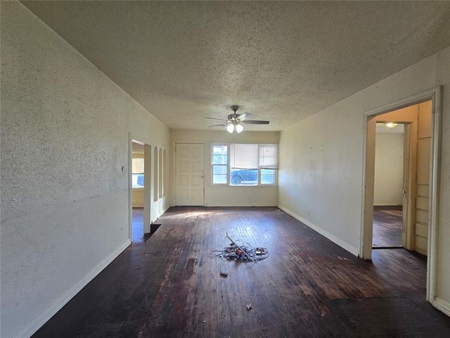 2106 N Aydelotte Avenue, Shawnee, OK 74804