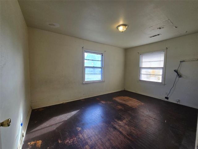 2106 N Aydelotte Avenue, Shawnee, OK 74804