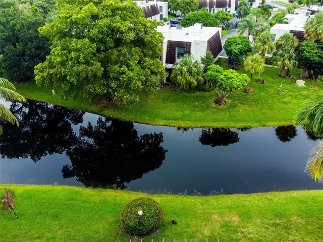 8973 Palm Tree Lane, Pembroke Pines, FL 33024