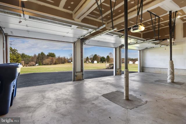 61 GREEN POND LN, Glenmoore, PA 19343
