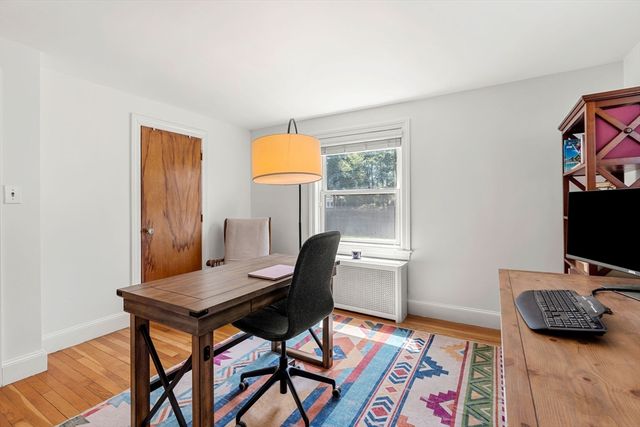 11 Woodbridge Rd, North Andover, MA 01845