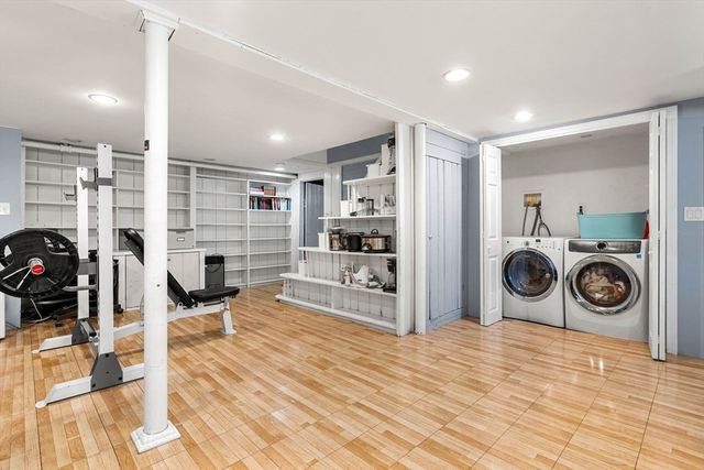 11 Woodbridge Rd, North Andover, MA 01845