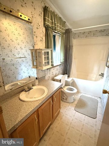 44 SARASOTA CIR, Carlisle, PA 17015