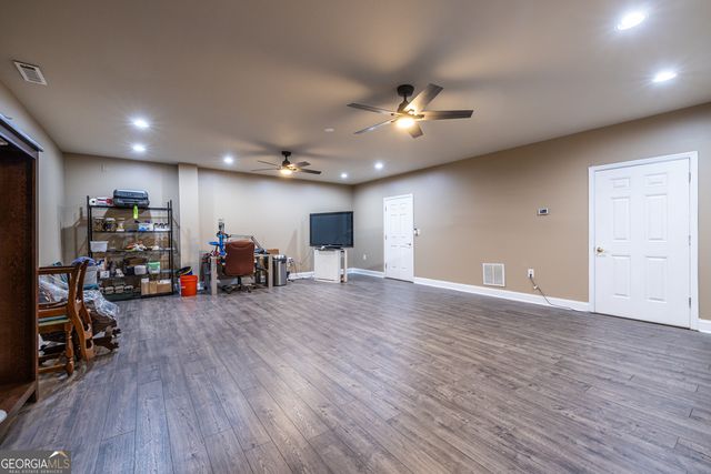 3300 Pierce Street, College Park, GA 30337