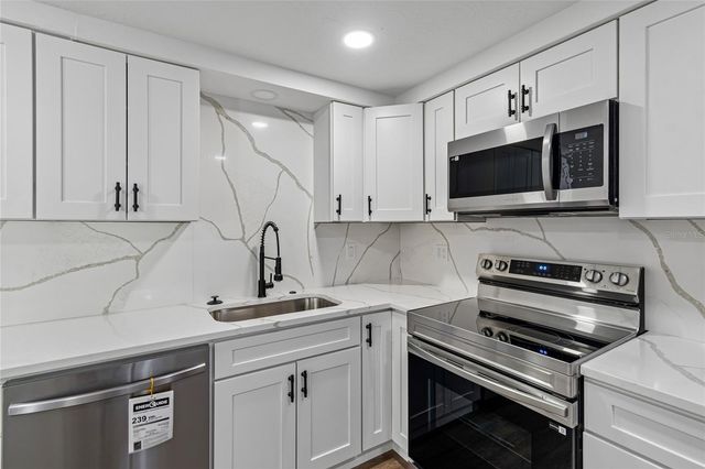 1039 CLAIRBORNE STREET, Holiday, FL 34690