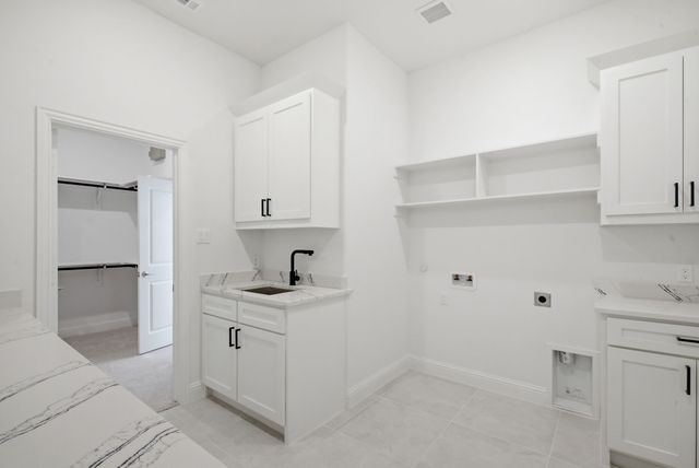 672 Jennings Lane, Azle, TX 76020