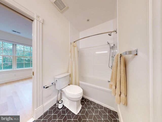 1808 RIGGS PL NW, Washington, DC 20009