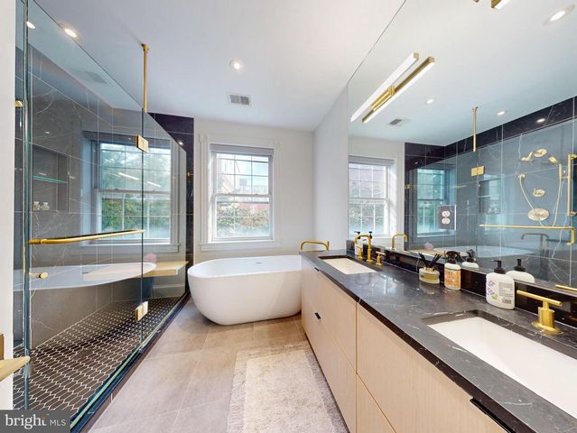 1808 RIGGS PL NW, Washington, DC 20009