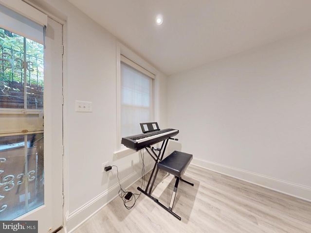 1808 RIGGS PL NW, Washington, DC 20009