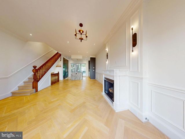 1808 RIGGS PL NW, Washington, DC 20009