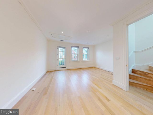 1808 RIGGS PL NW, Washington, DC 20009