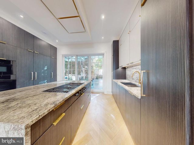 1808 RIGGS PL NW, Washington, DC 20009