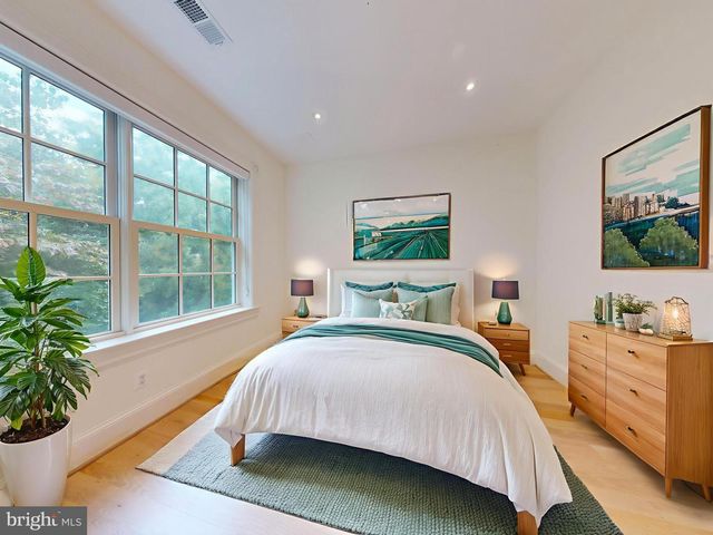 1808 RIGGS PL NW, Washington, DC 20009