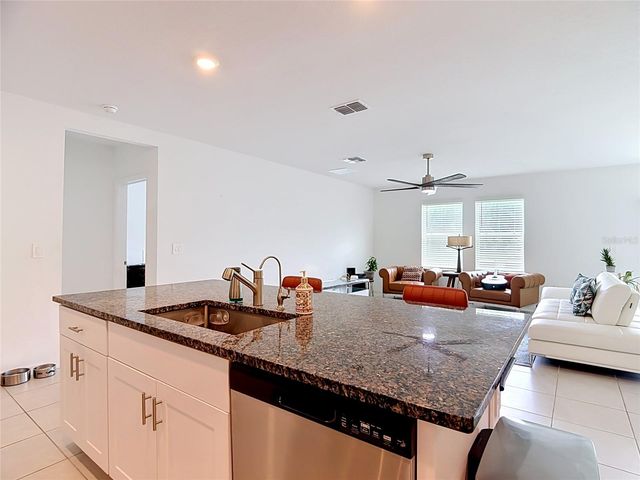 1633 RED LOOP, Lakeland, FL 33801