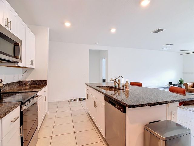 1633 RED LOOP, Lakeland, FL 33801