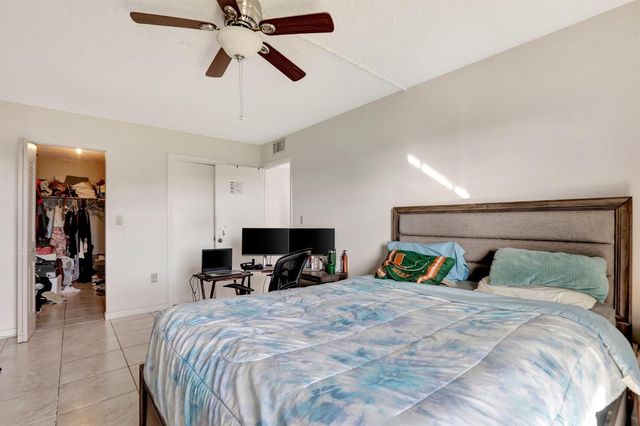 5570 NW 44th Street 518a, Lauderhill, FL 33319