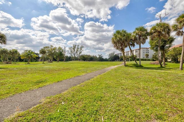 5570 NW 44th Street 518a, Lauderhill, FL 33319
