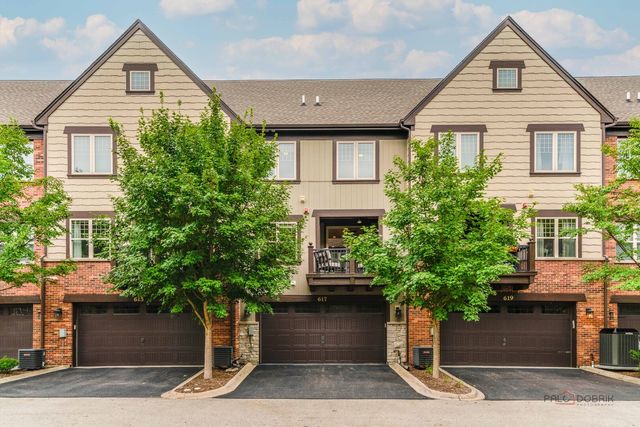 617 Parkside Court, Libertyville, IL 60048