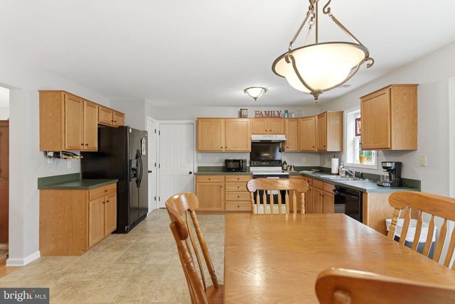 336 ZENITH DR, Hedgesville, WV 25427