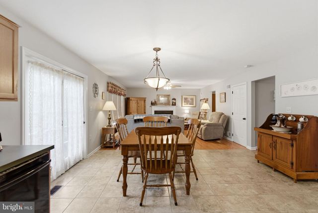 336 ZENITH DR, Hedgesville, WV 25427