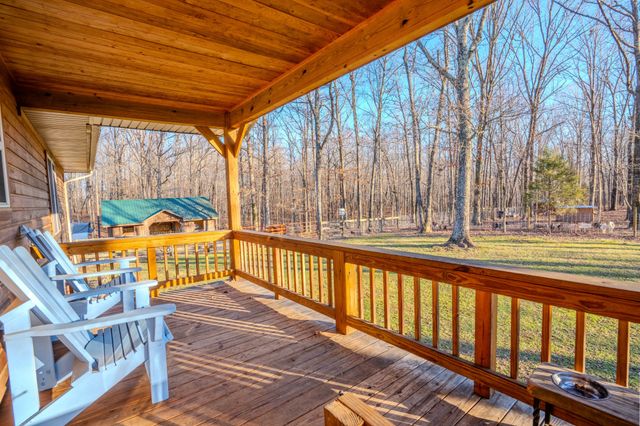 95 CC Rd, Lawrenceburg, TN 38464