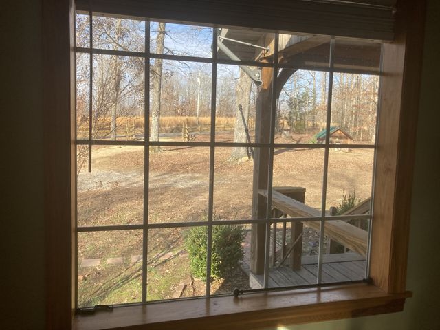 95 CC Rd, Lawrenceburg, TN 38464