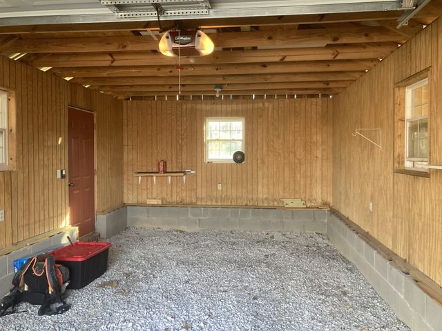 95 CC Rd, Lawrenceburg, TN 38464