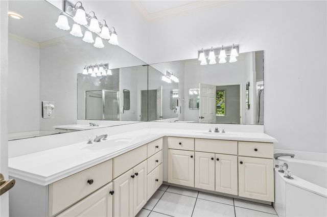 1520 Club Drive, Vero Beach, FL 32963