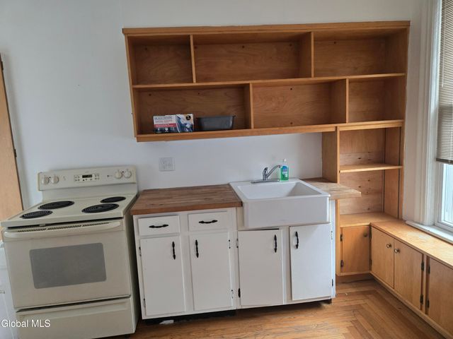 313 Guy Park Avenue, Amsterdam, NY 12010